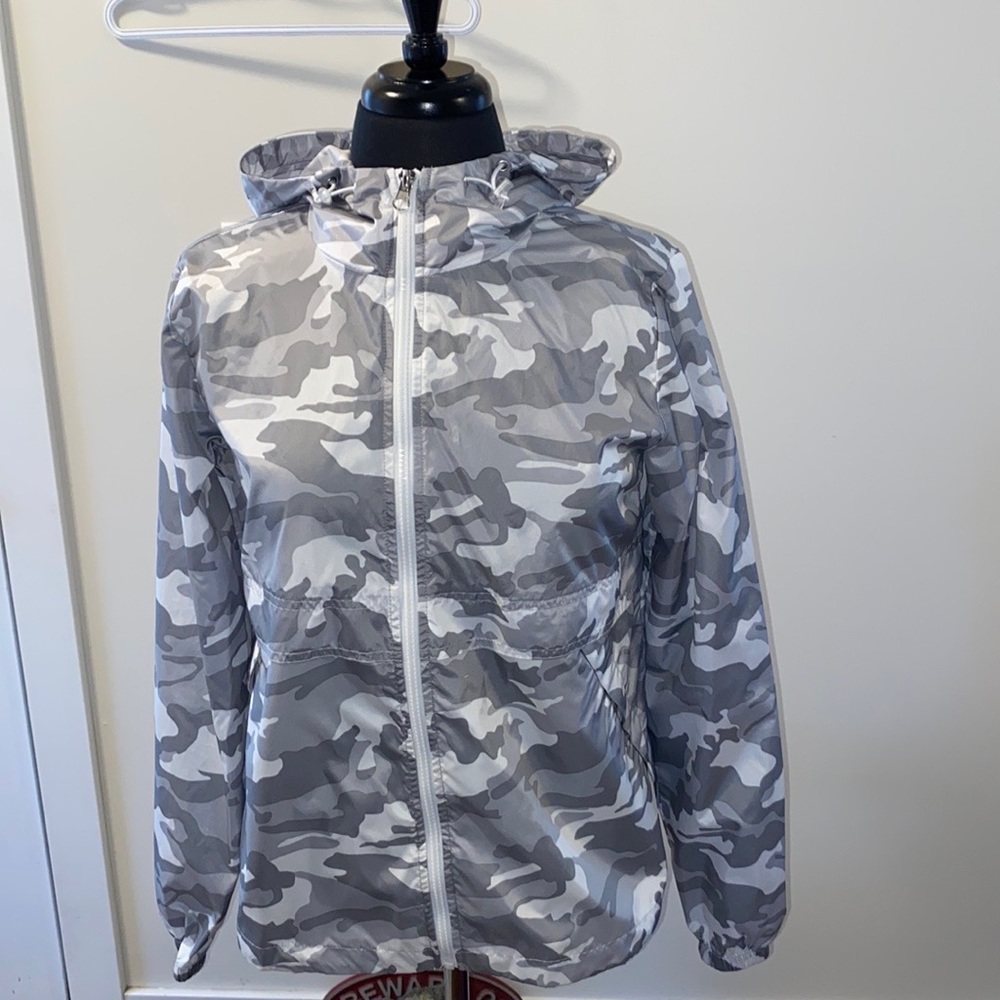 Athletic Works Womens Packable Windbreaker